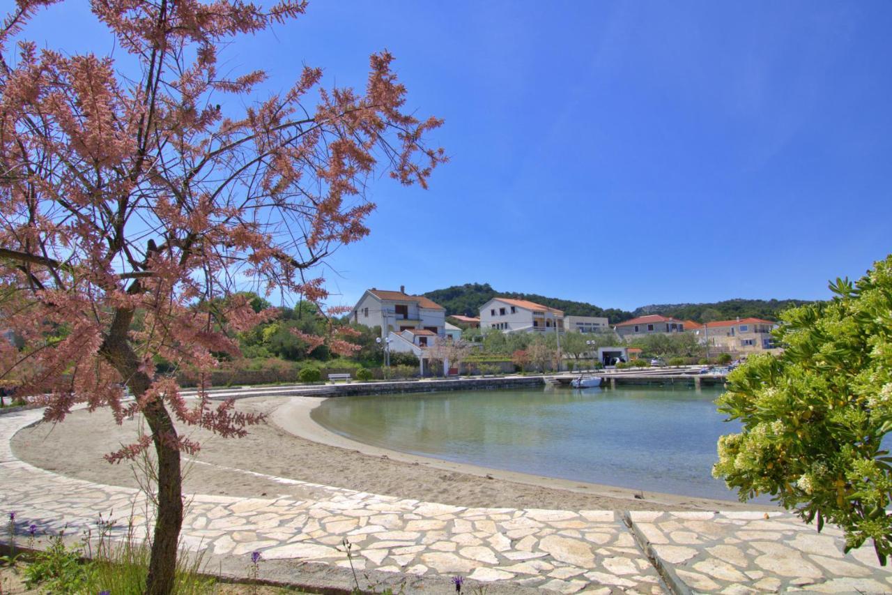 Sunshine Place By The Beach Lukoran Экстерьер фото